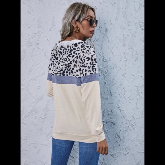 1 SMALL LEFT❤️ Leopard print colorblock hoodie - Picture 4 of 4